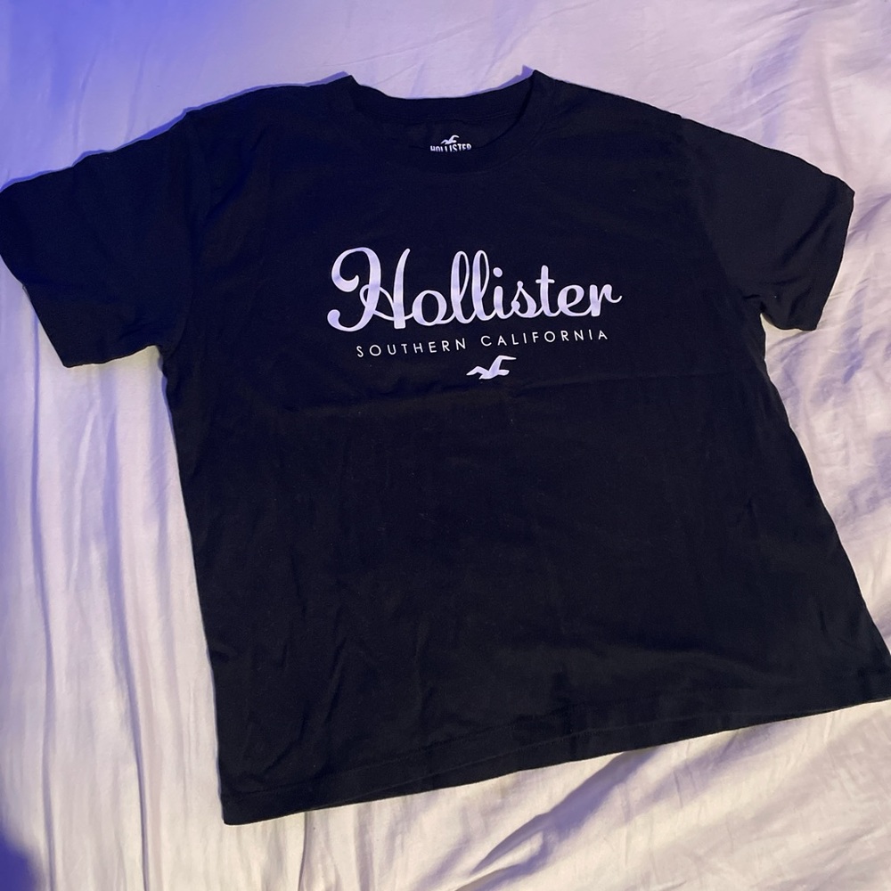 Black hollister shirt unisex